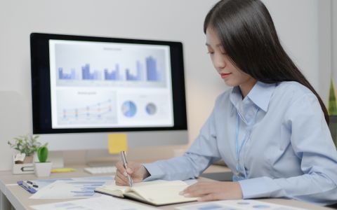 2023年中级经济师报考条件与工作年限解析