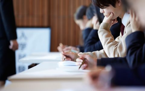 成人高考备考：策略、技巧与成功之路