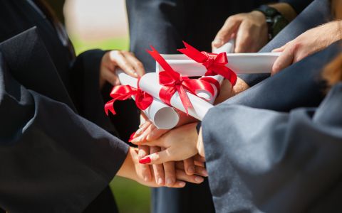 在职者提升学历的选择：非全日制研究生