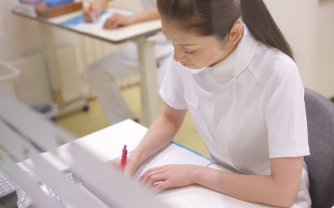 开启职业新篇章，护士该如何提升学历？