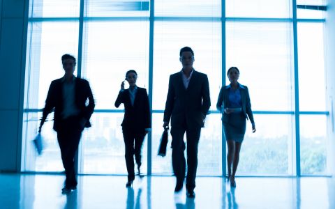 开公司在上海落户有哪些优势？2023年企业法人如何落户上海？