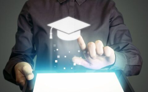 如何选择最适合的方式在上海提升你的学历？