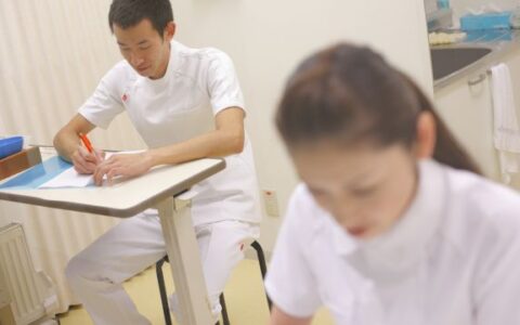 在线学习的优势：在职护士如何利用网络学习提升自我？