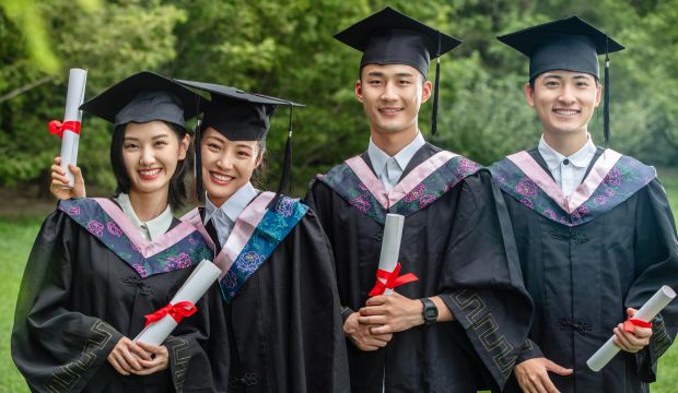 上海成人学历提升攻略：助你轻松实现学业梦想