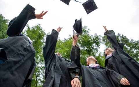 上海开放大学学历：国家承认与社会认可度探析